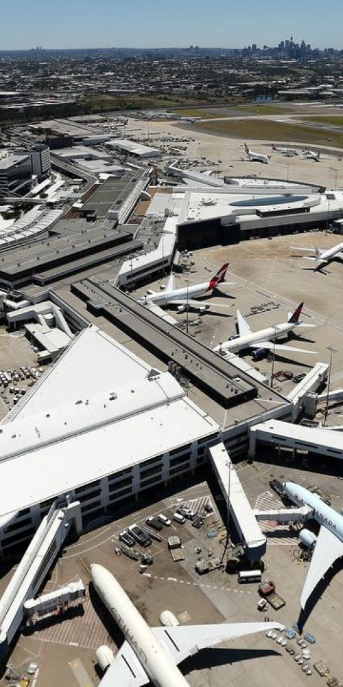 Driving from Kingsford Smith Airport, AU