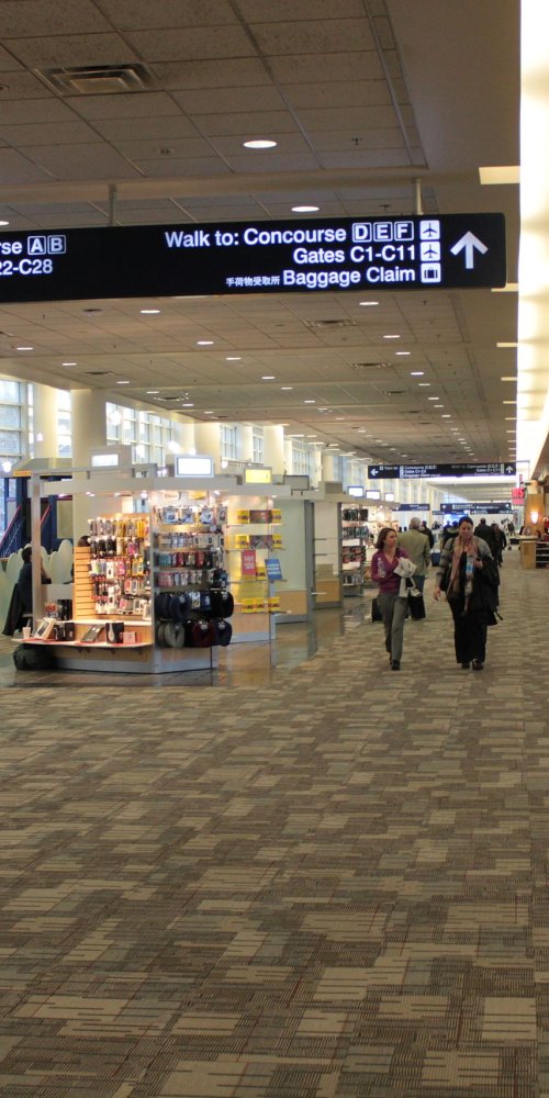 Driving near Minneapolis-St Paul Intl Airport